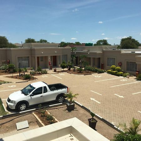 Hill View Inn Serowe Exterior foto
