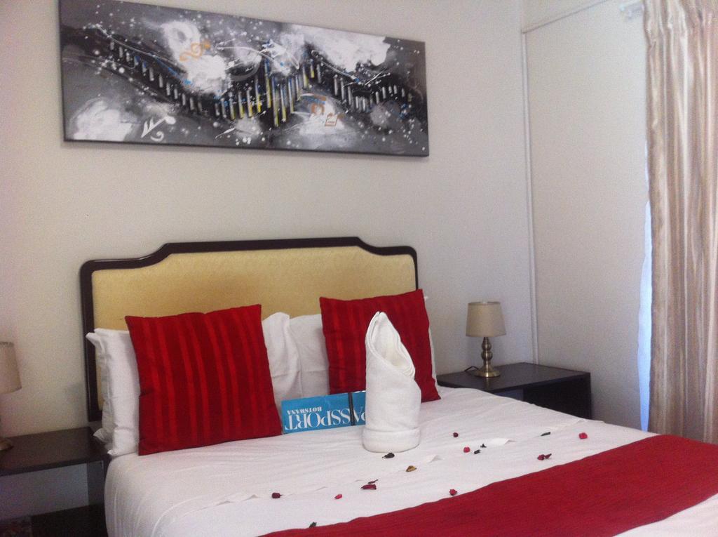 Hill View Inn Serowe Exterior foto