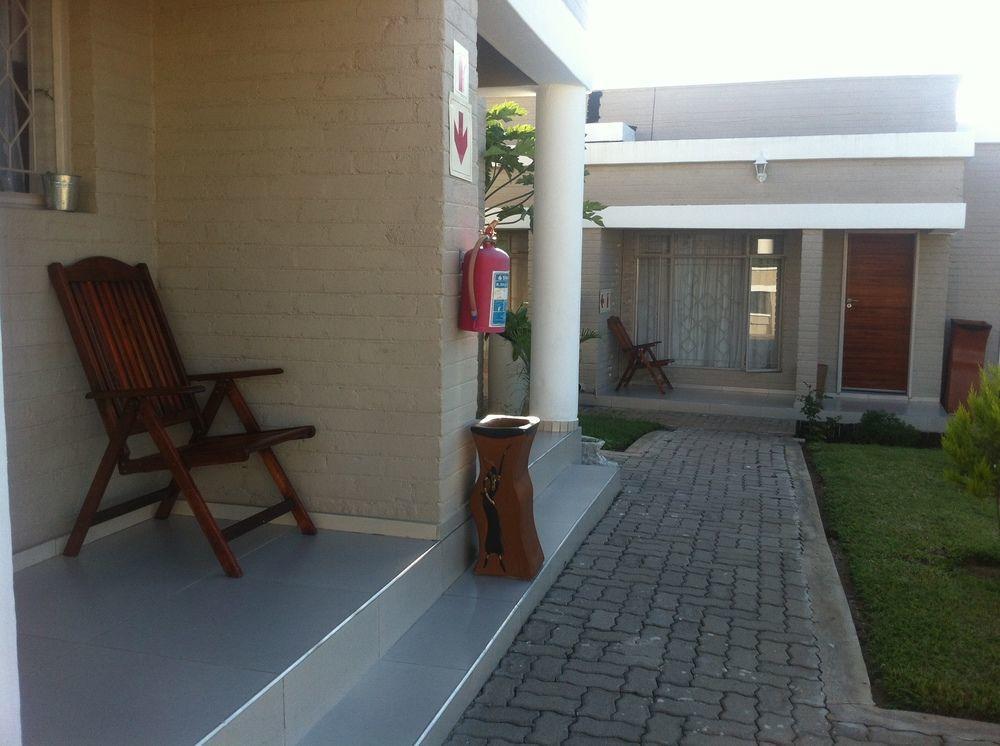 Hill View Inn Serowe Exterior foto
